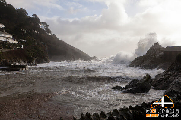 Crashing Waves Polperro Fishing Village 76